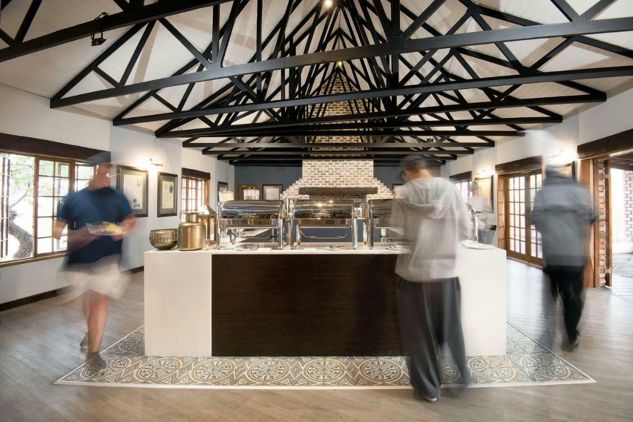 Gondwana Etosha Safari Lodge Okaukuejo Exteriér fotografie
